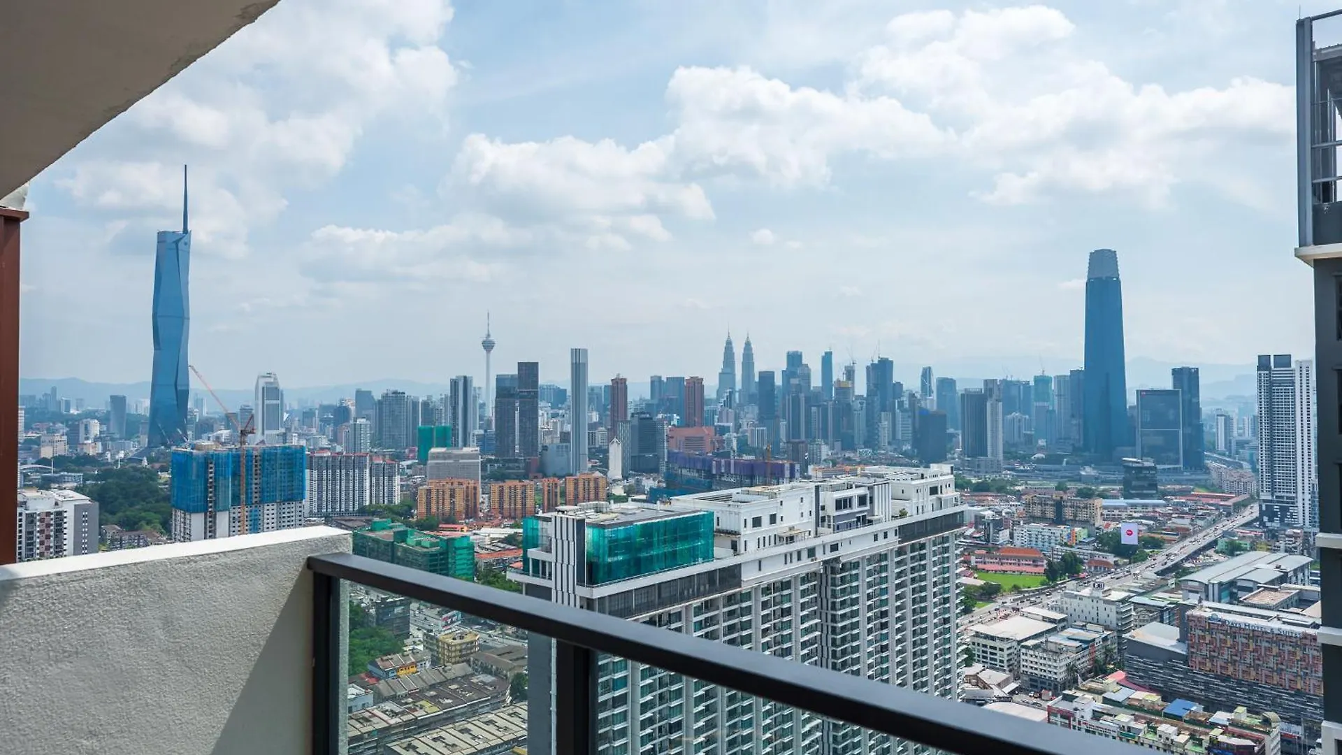 The Tallest Concept Trofi II Kuala Lumpur By The Conts 0*,  מלזיה